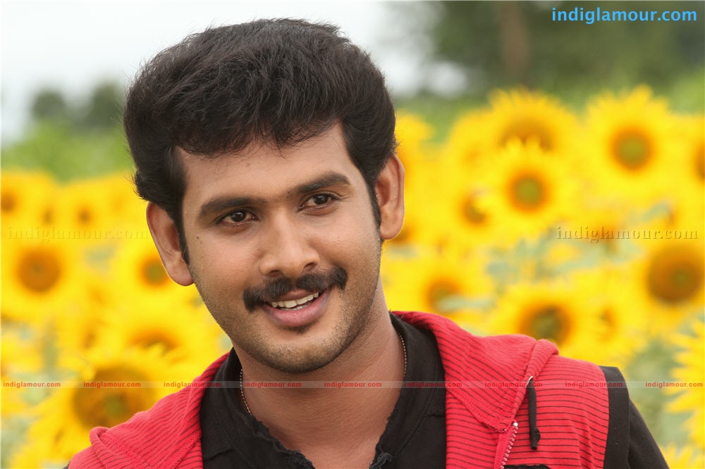Penpattanam Movie hd photo