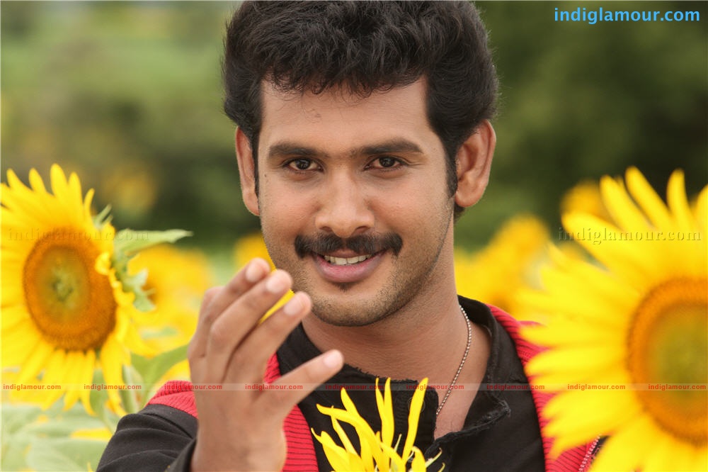 Penpattanam Movie hd photo