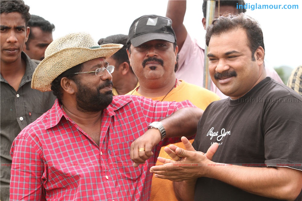 Penpattanam Movie hd photo
