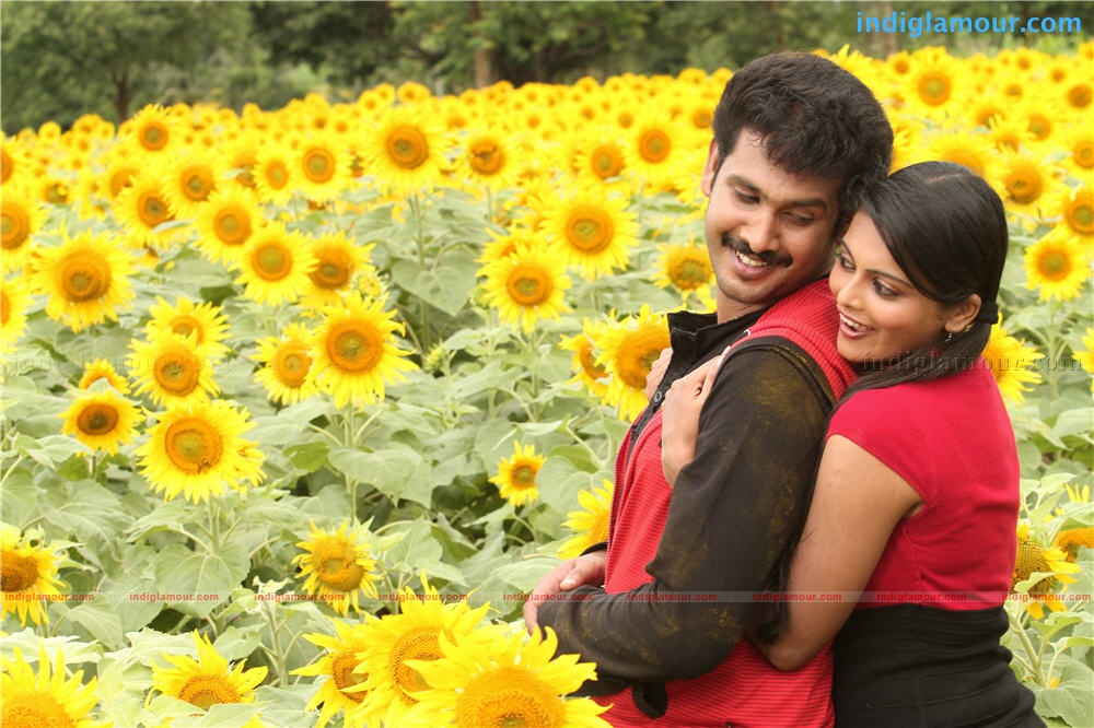 Penpattanam Movie hd photo
