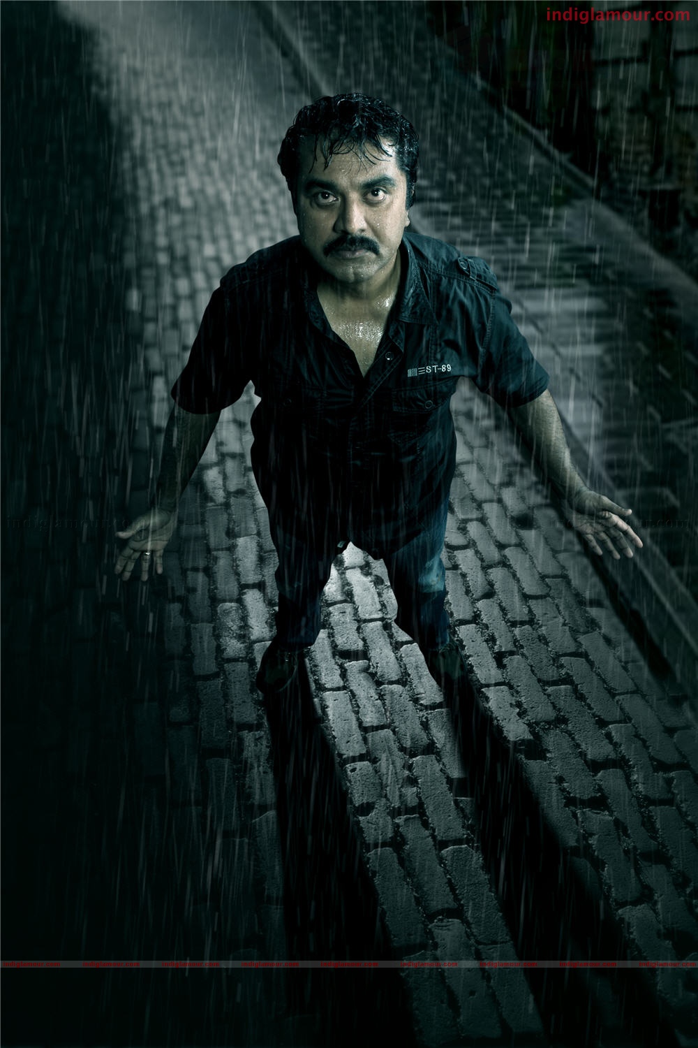 Oridathoru Postman Movie hd photo