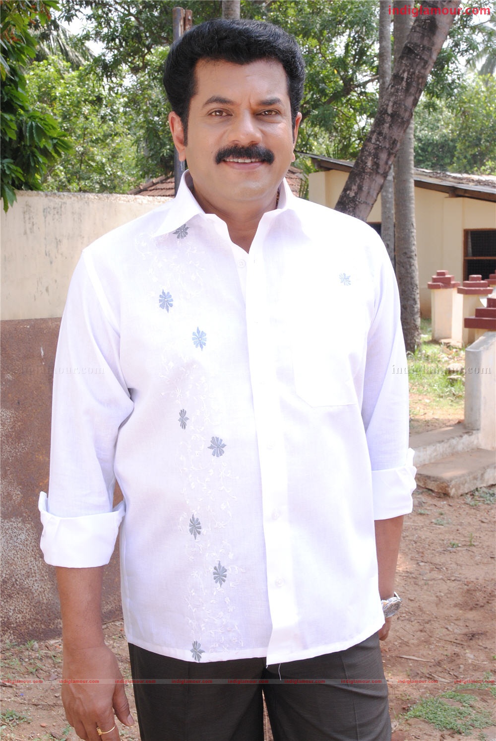 Advocate Lakshmanan ladies only Movie hd photo