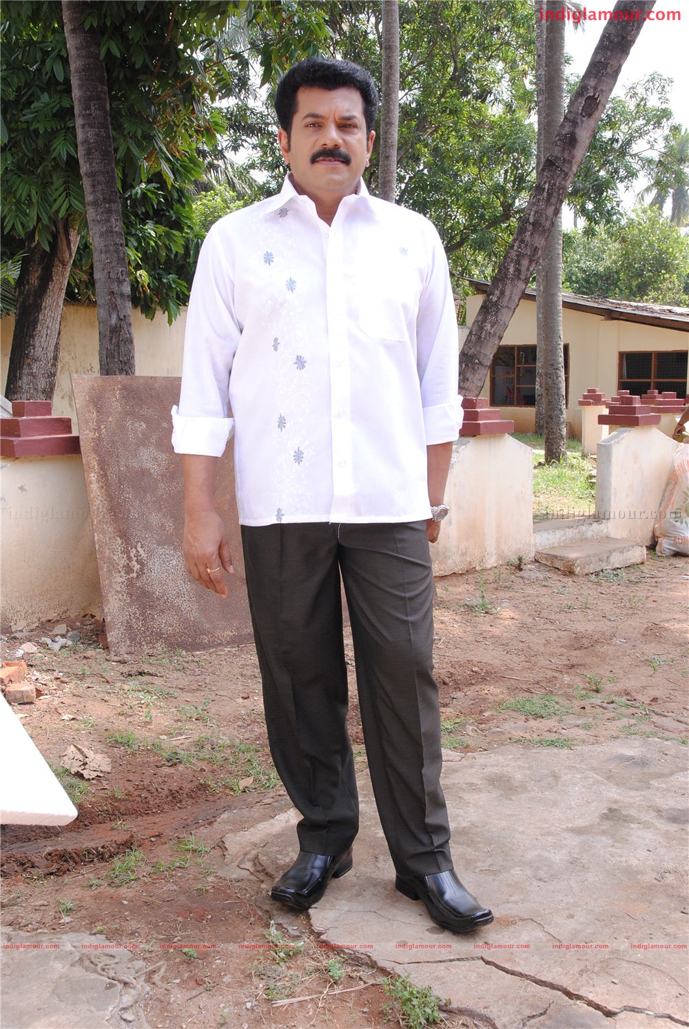 Advocate Lakshmanan ladies only Movie hd photo