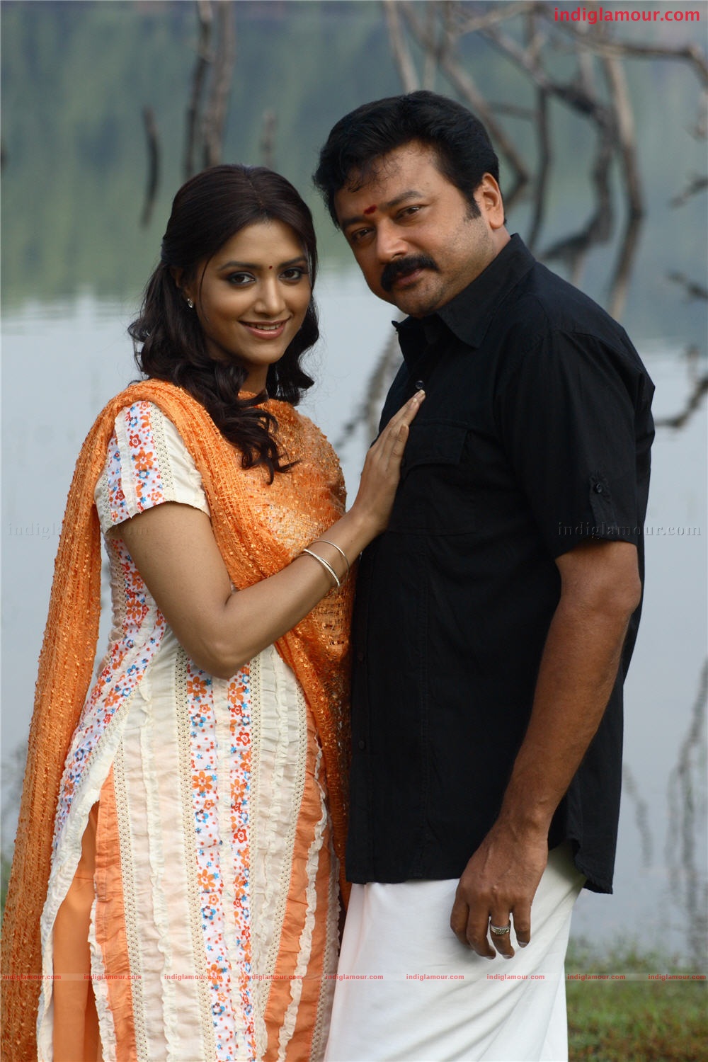 Kadha Thudarunnu Movie hd photo