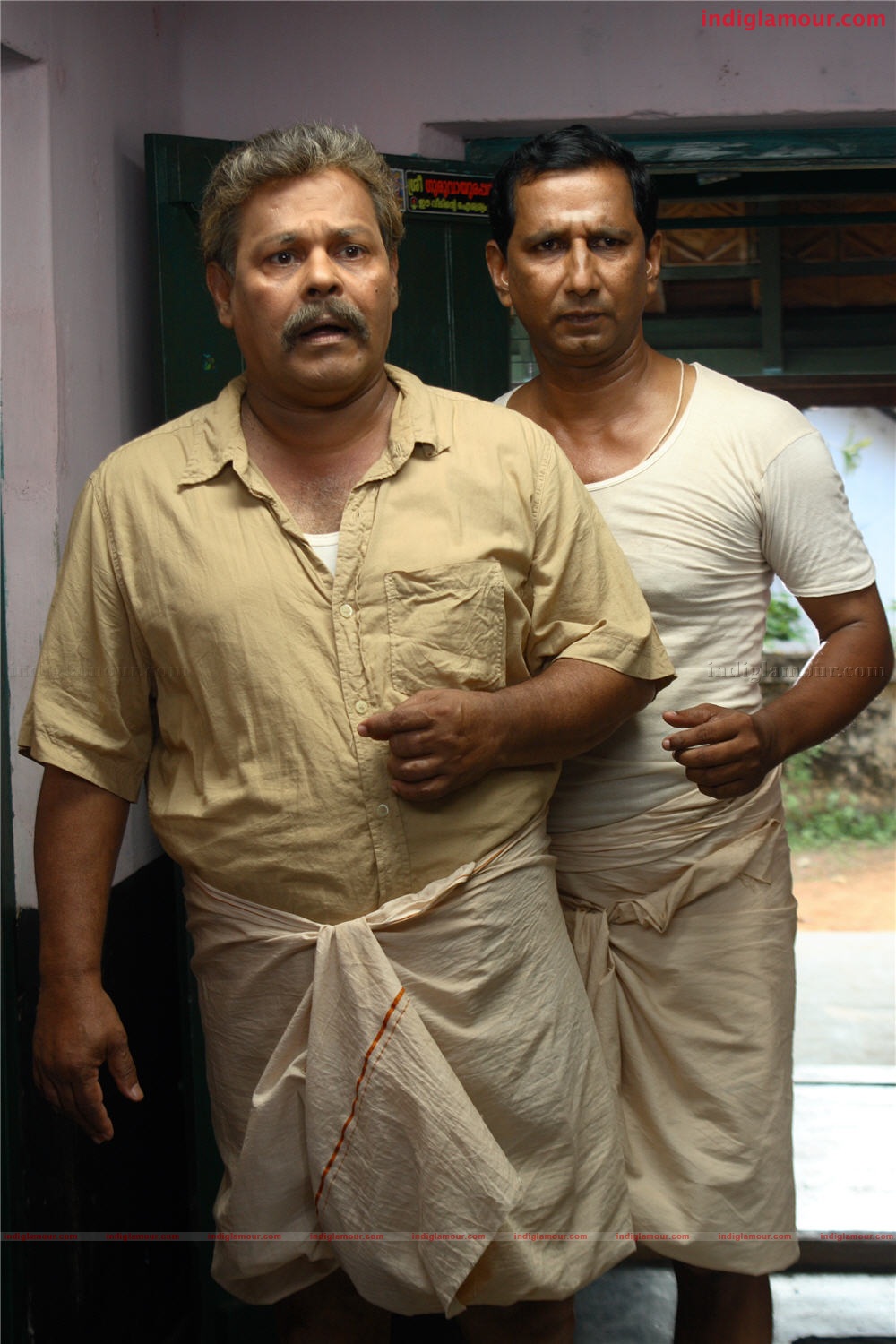 Kadha Thudarunnu Movie hd photo