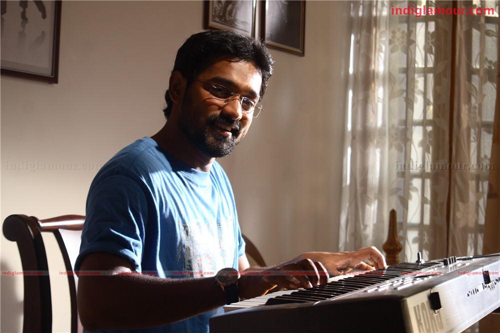 Kadha Thudarunnu Movie hd photo