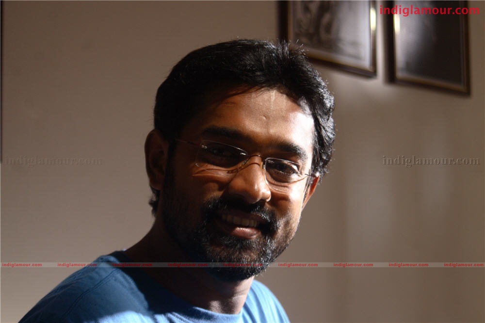 Kadha Thudarunnu Movie hd photo