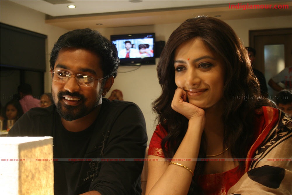 Kadha Thudarunnu Movie hd photo
