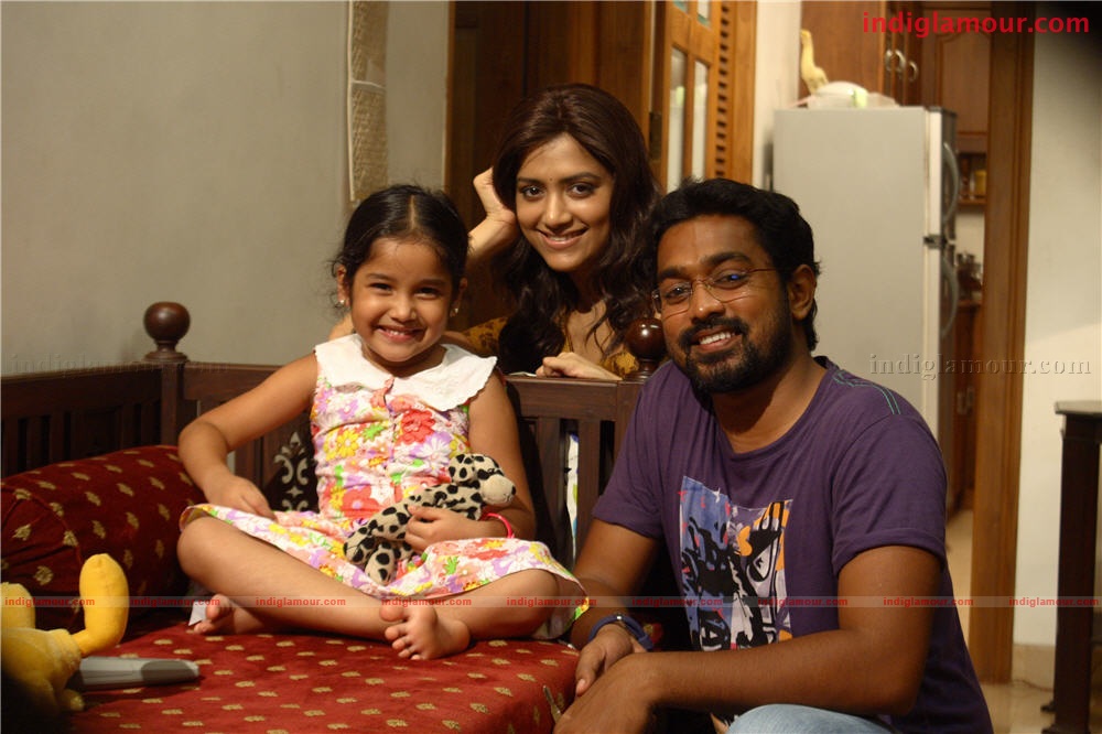 Kadha Thudarunnu Movie hd photo