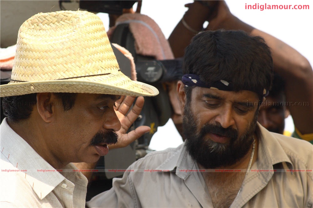 Kadha Thudarunnu Movie hd photo