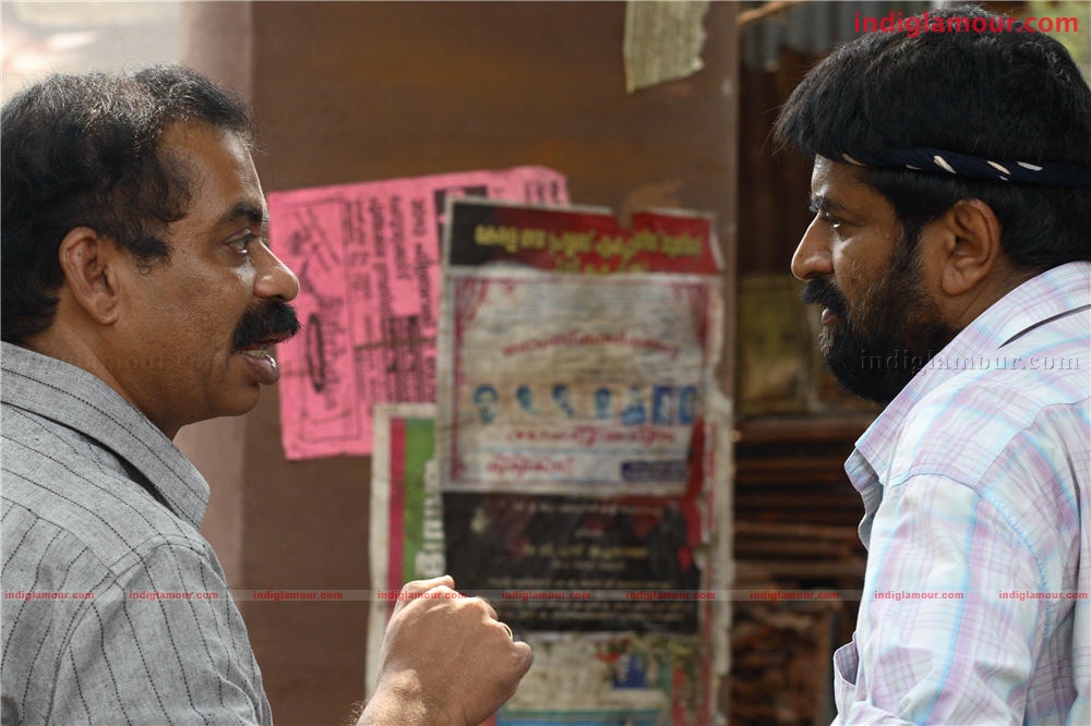 Kadha Thudarunnu Movie hd photo