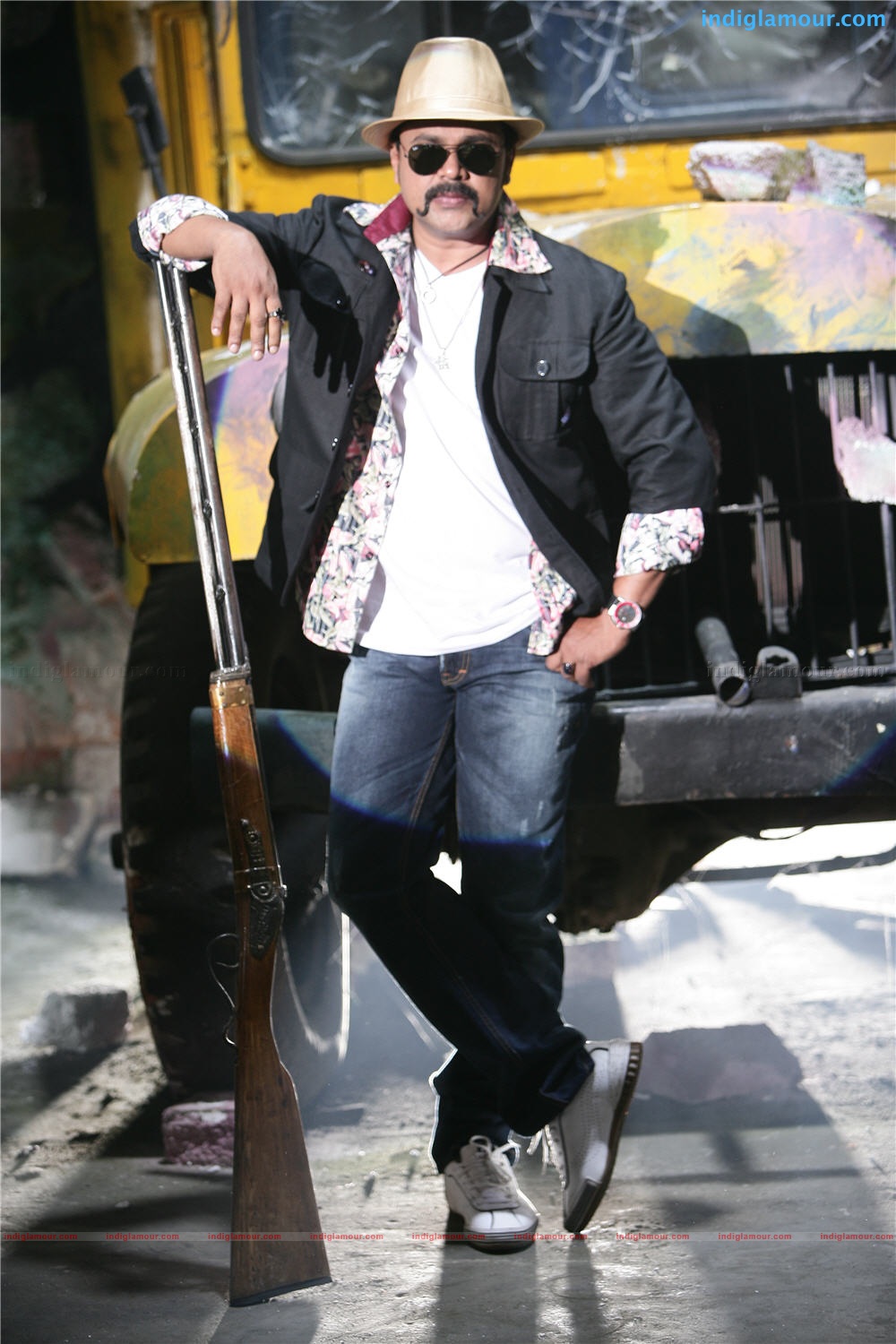 Karyasthan Movie hd photo