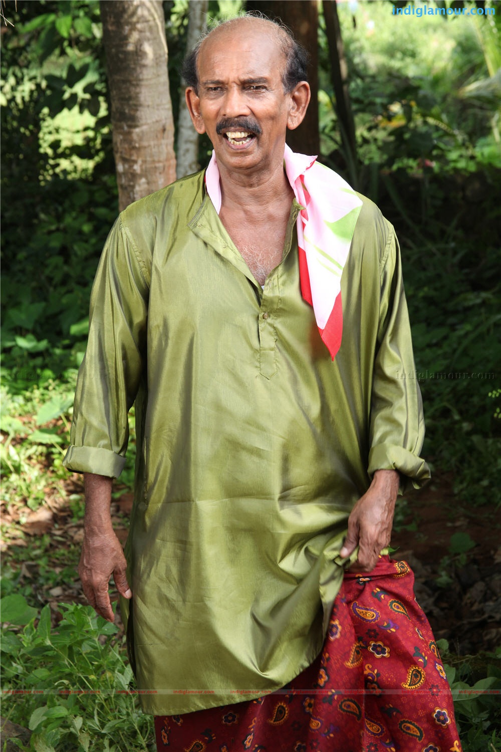 Kudumbasree Travels Movie hd photo