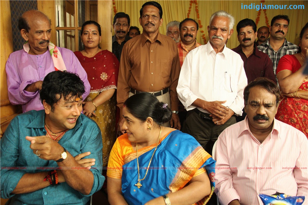 Kudumbasree Travels Movie hd photo
