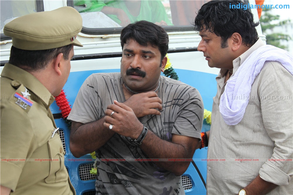 Kudumbasree Travels Movie hd photo