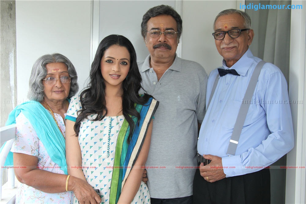 Kudumbasree Travels Movie hd photo