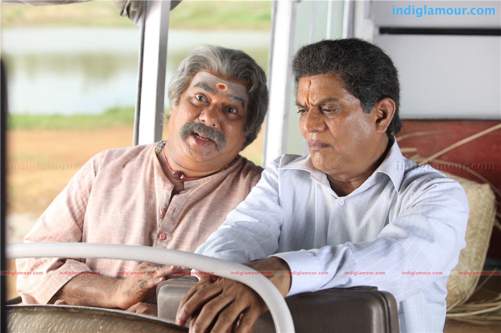 Kudumbasree Travels Movie hd photo