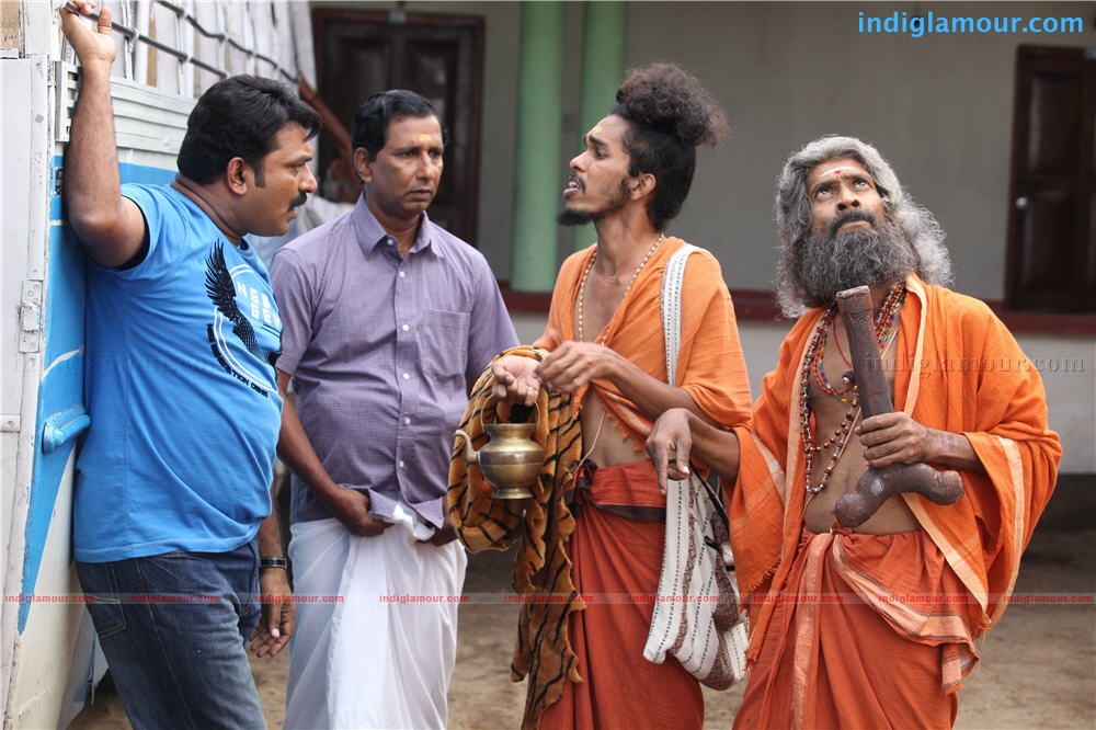 Kudumbasree Travels Movie hd photo