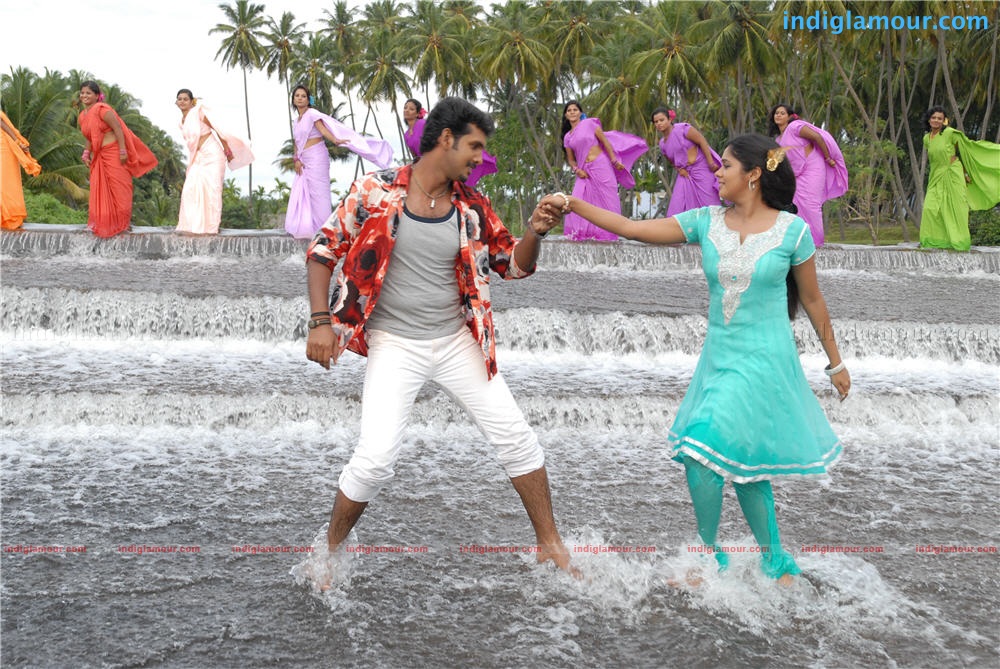 Oru Small Family Movie hd photo