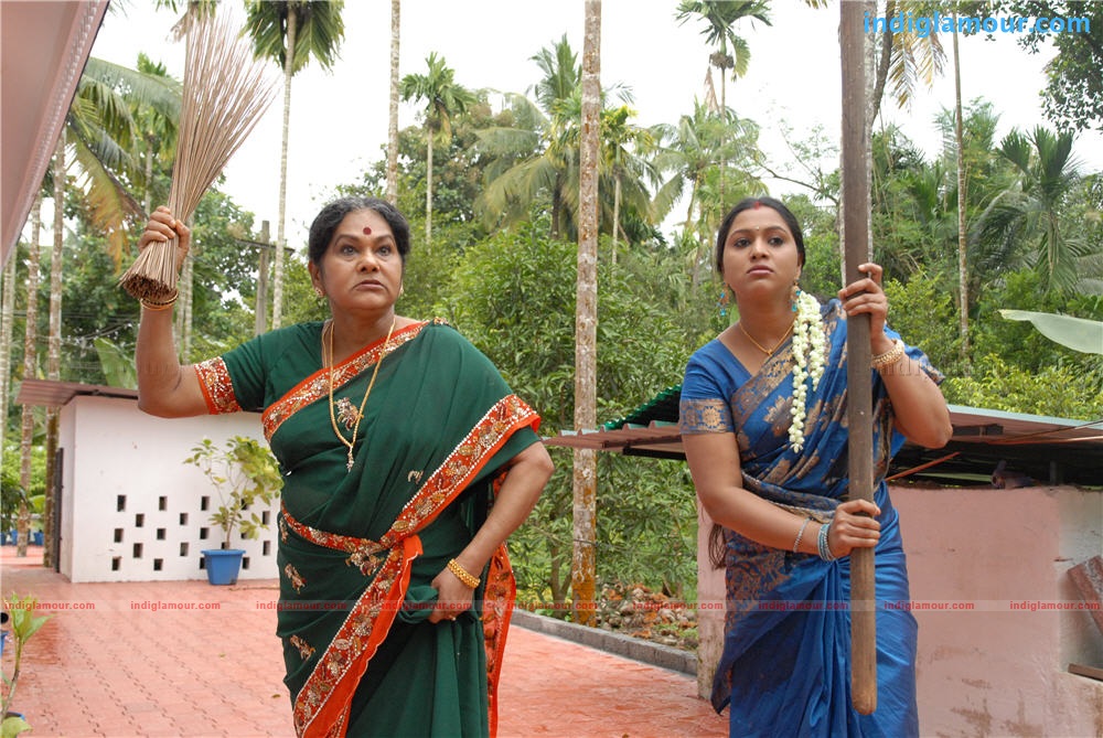 Oru Small Family Movie hd photo