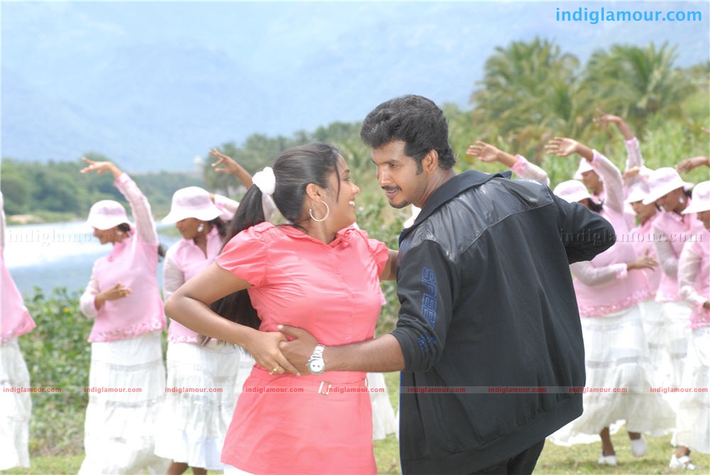 Oru Small Family Movie hd photo