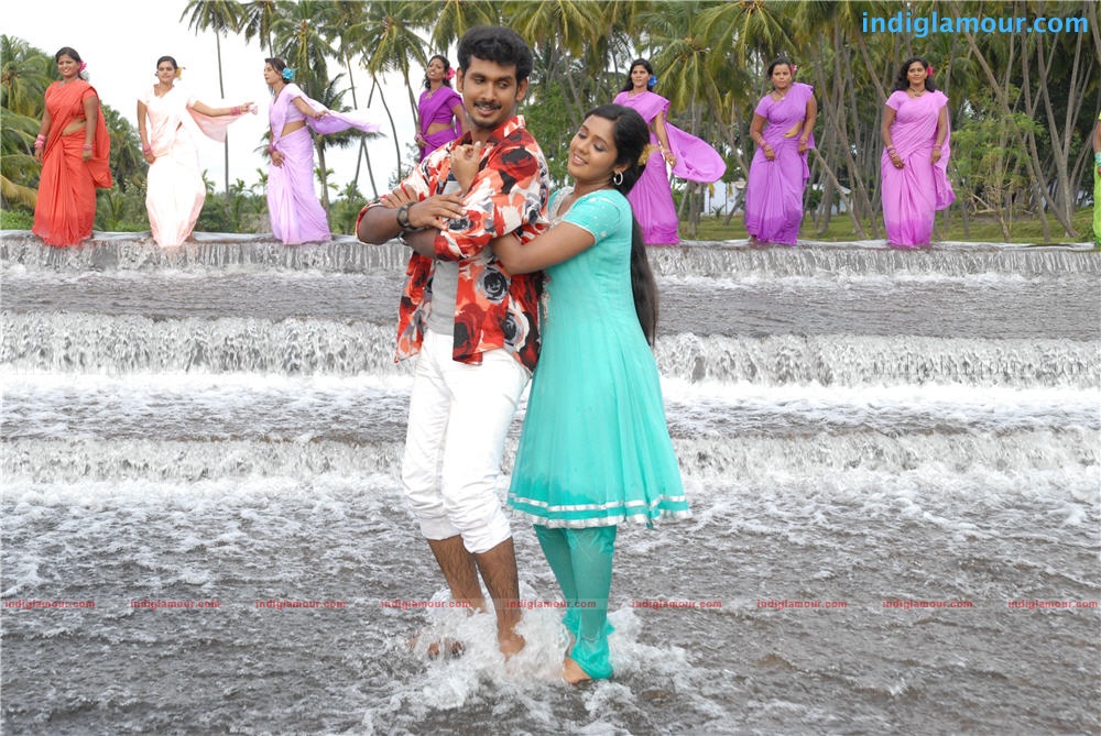 Oru Small Family Movie hd photo