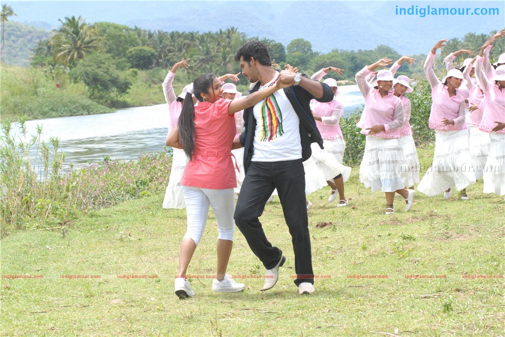 Oru Small Family Movie hd photo