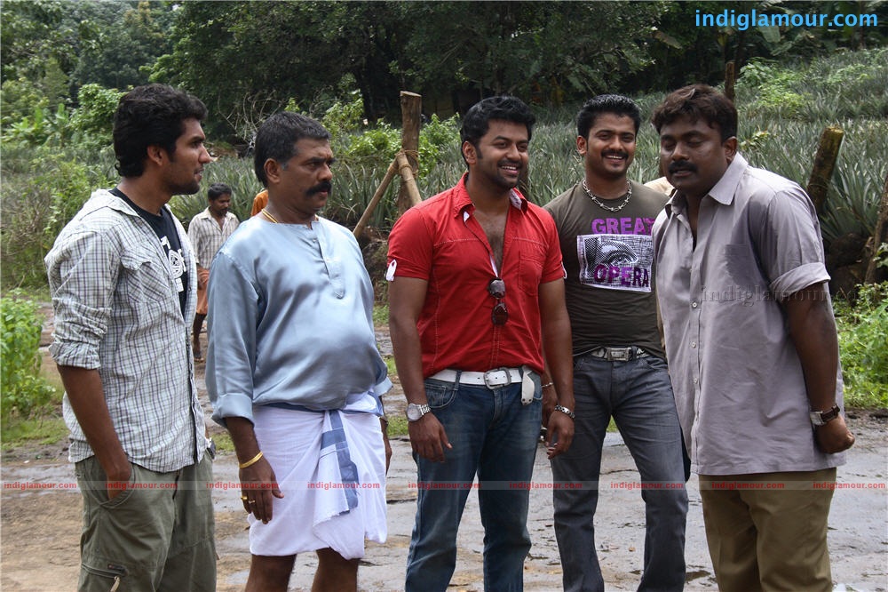 Elsamma Enna Aankutty Movie hd photo