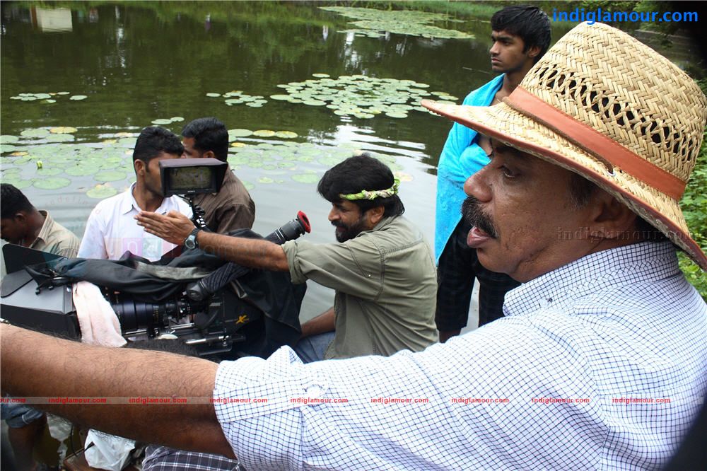 Ammukutty Ammayude Ajayan Movie hd photo