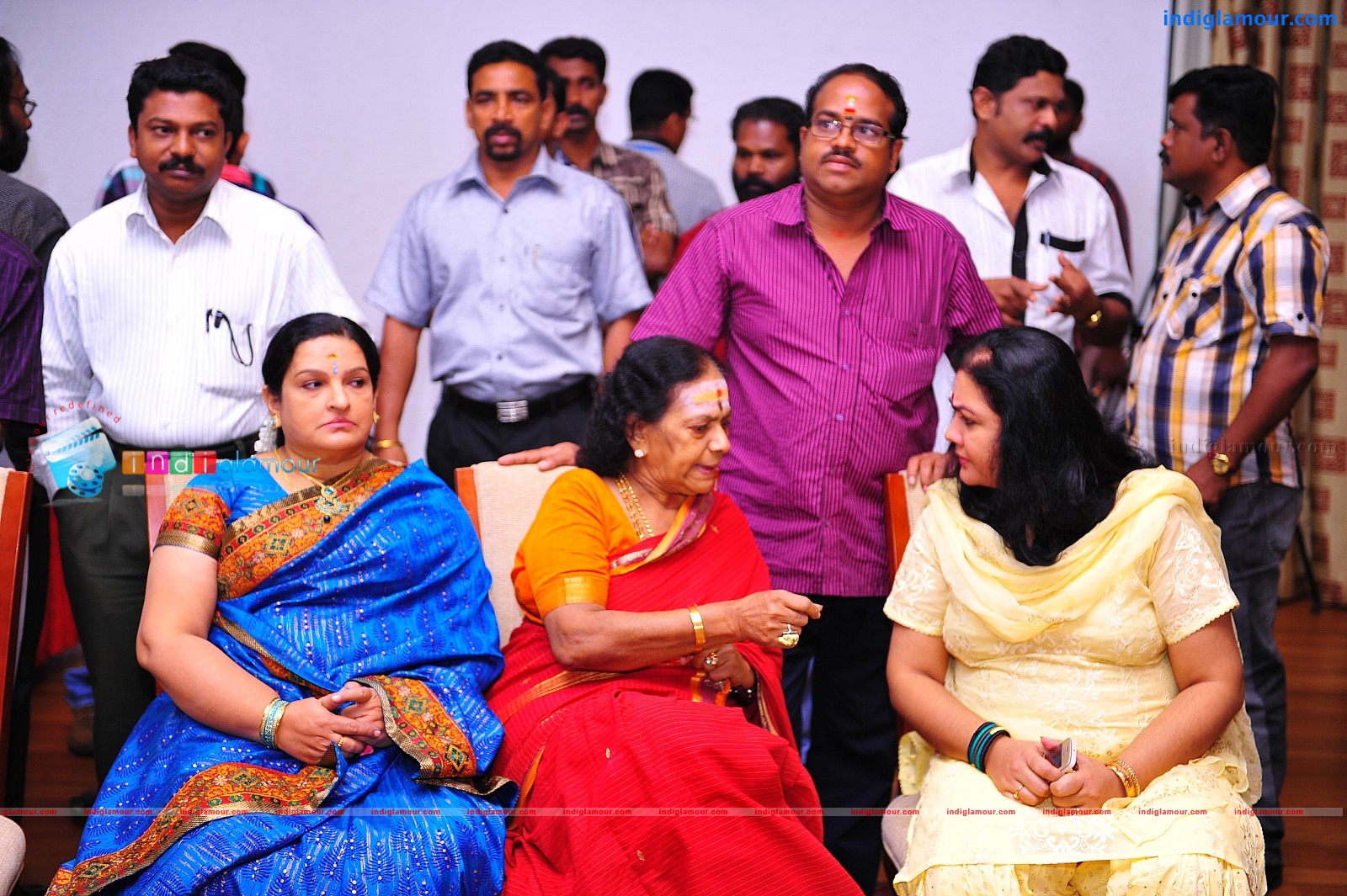 Lakshmi Vilasam Ranuka makan Raghuraman Movie hd photo
