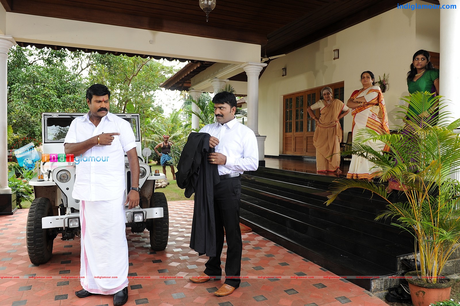 Oru Kudumba Chitram Movie hd photo