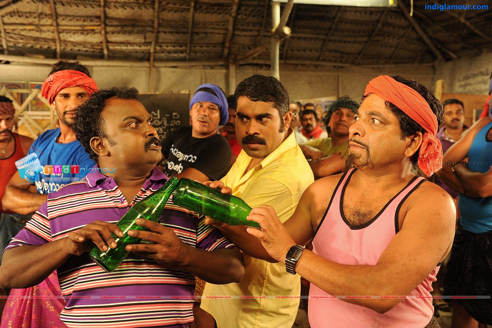 Oru Kudumba Chitram Movie hd photo