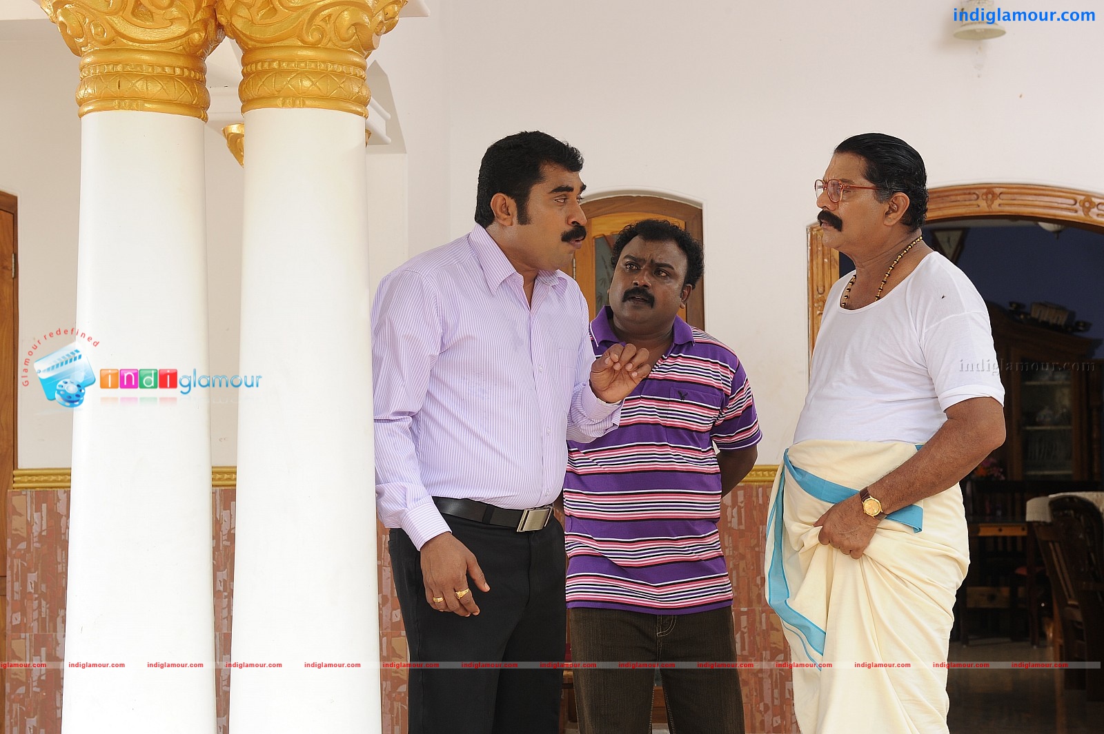 Oru Kudumba Chitram Movie hd photo