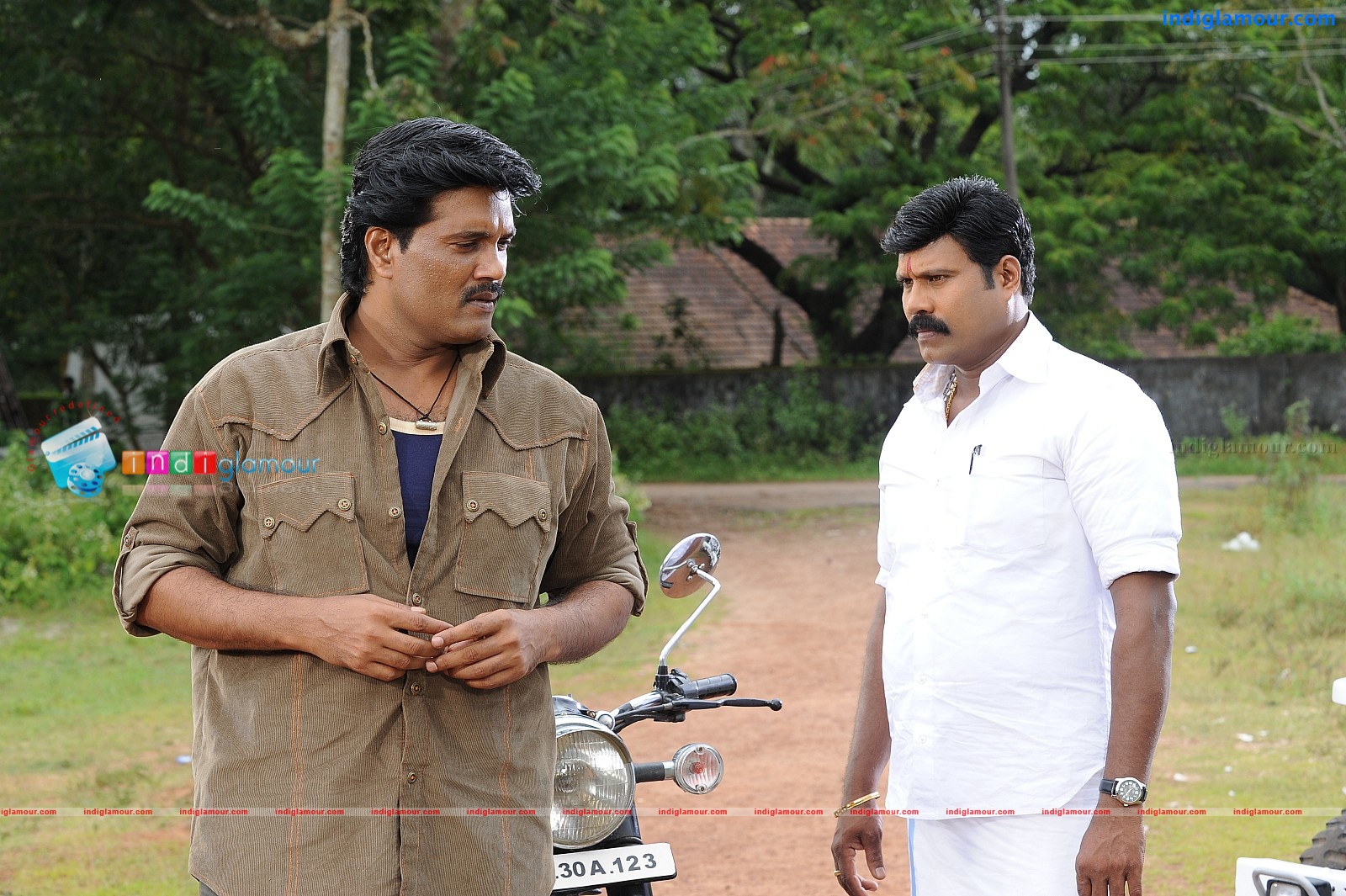 Oru Kudumba Chitram Movie hd photo