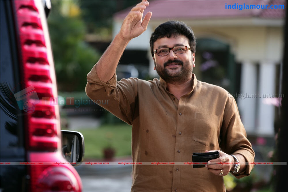 Njanum Ente Familyum Movie hd photo