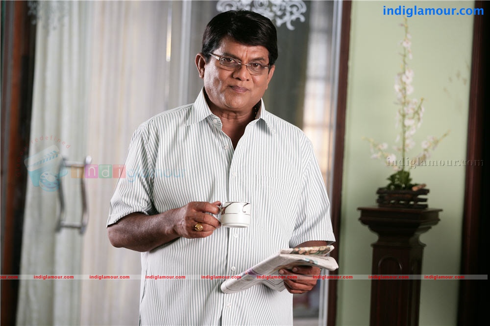 Njanum Ente Familyum Movie hd photo