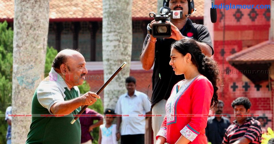 Thalsamayam Oru Penkutty Movie hd photo