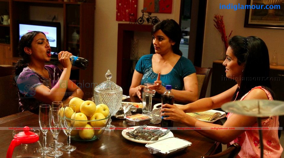 Thalsamayam Oru Penkutty Movie hd photo