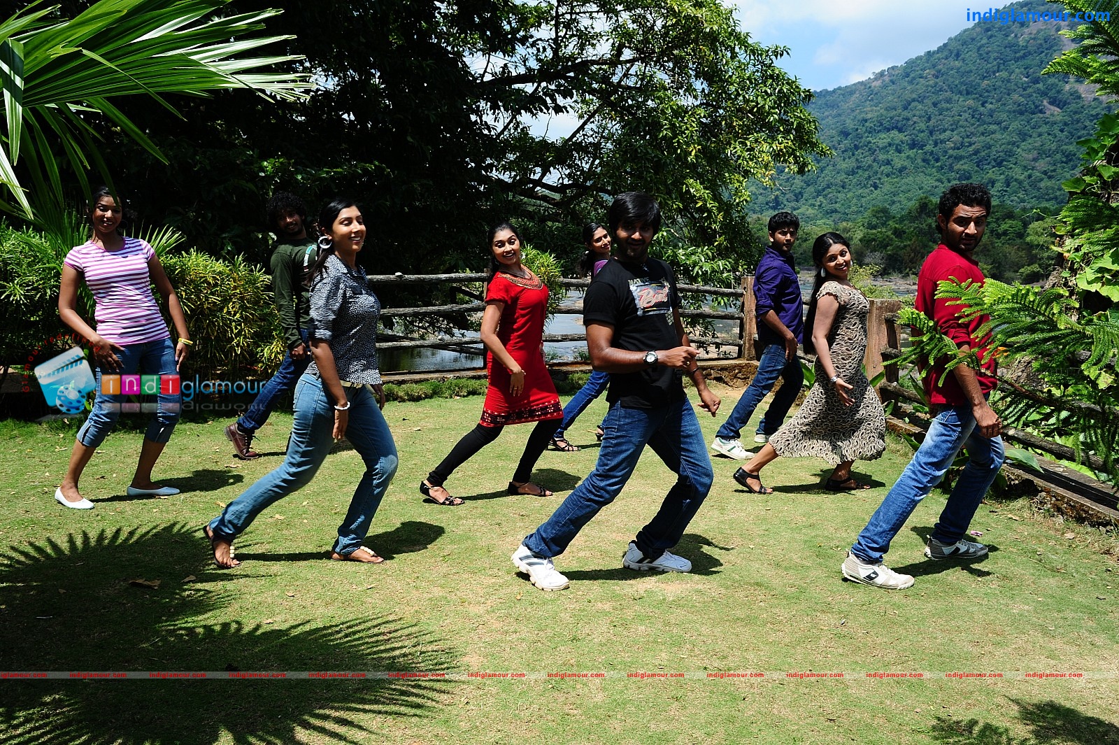 Foot Steps Forward Movie hd photo
