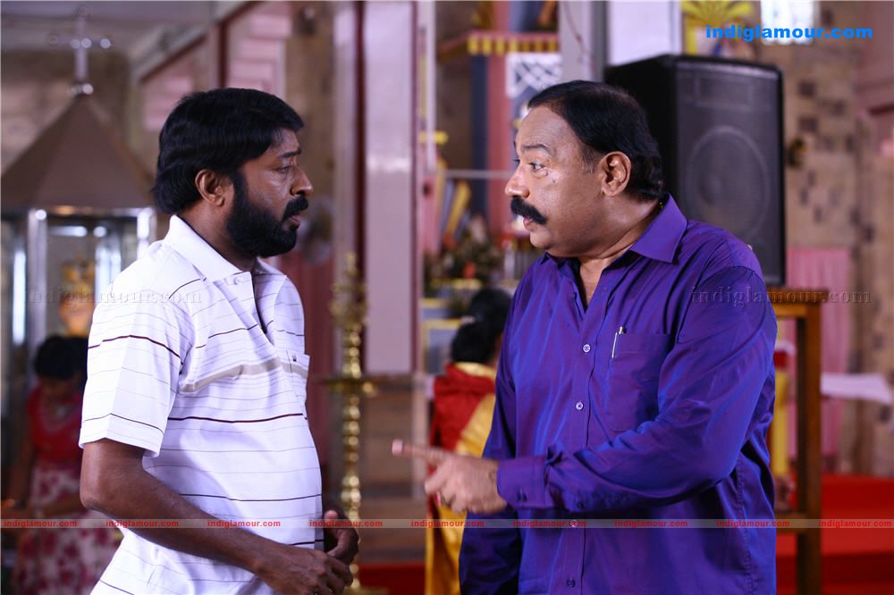 Ponnu Kondoru Aalroopam Movie hd photo