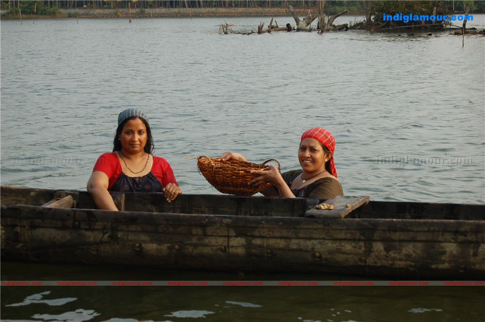 Snehadaram Movie hd photo