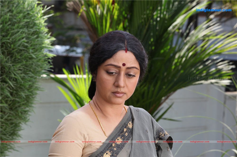 Aan Piranna Veedu Movie hd photo