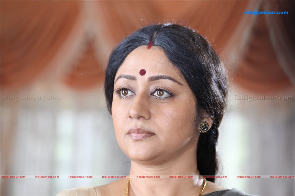 Aan Piranna Veedu Movie hd photo