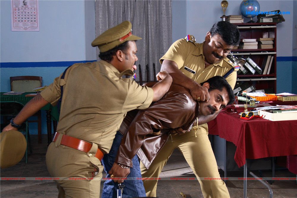 Lucky Jokkers Movie hd photo