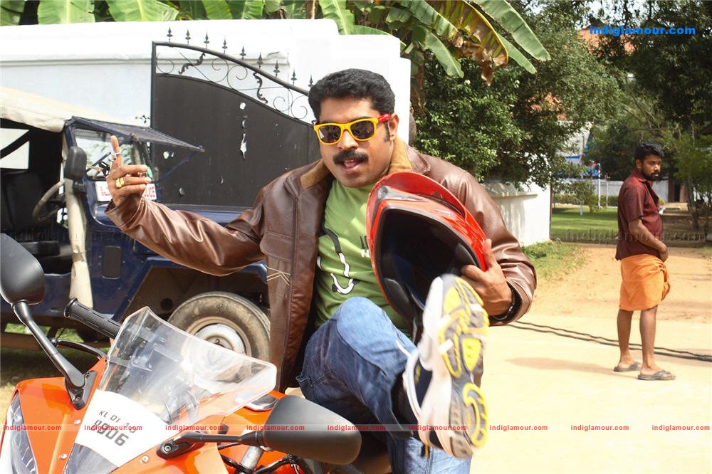 Lucky Jokkers Movie hd photo