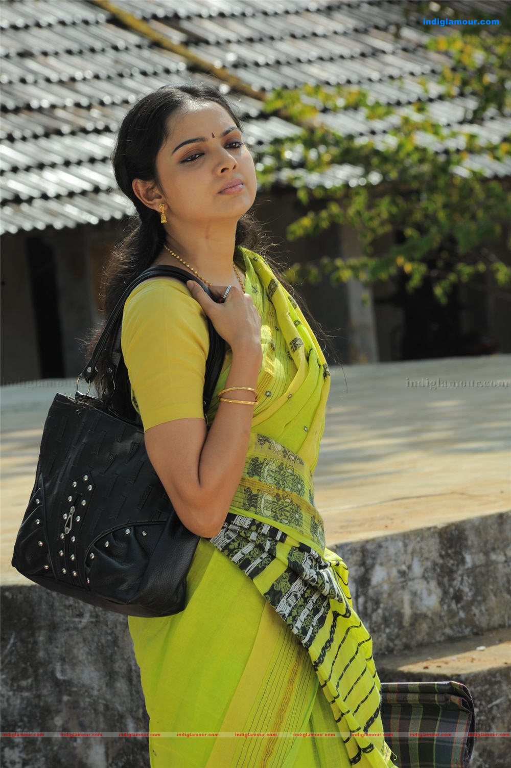 Manikyakallu Movie hd photo