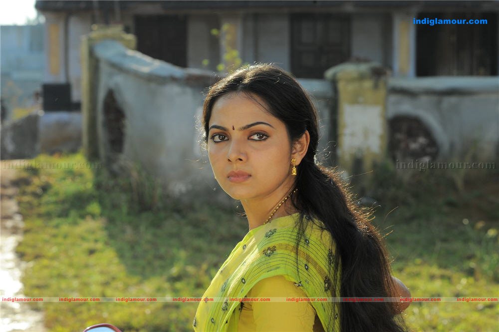 Manikyakallu Movie hd photo
