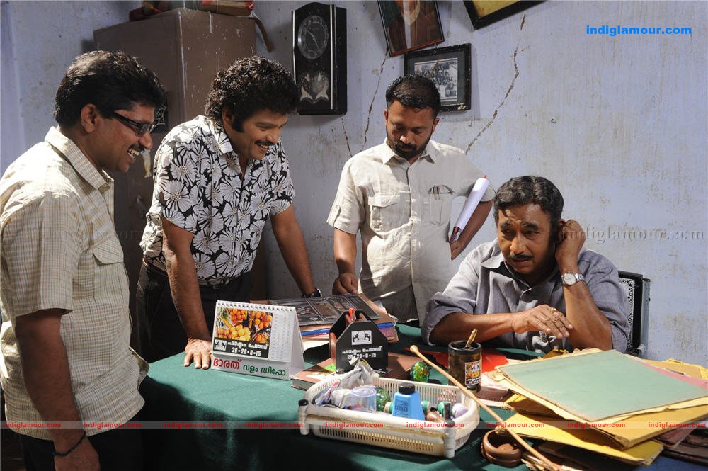 Manikyakallu Movie hd photo