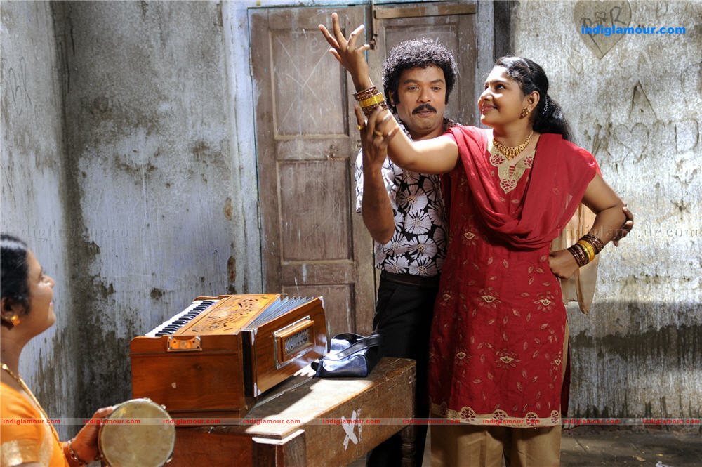 Manikyakallu Movie hd photo
