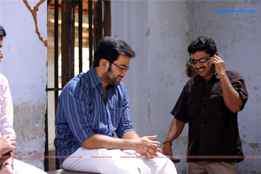 Manikyakallu Movie hd photo
